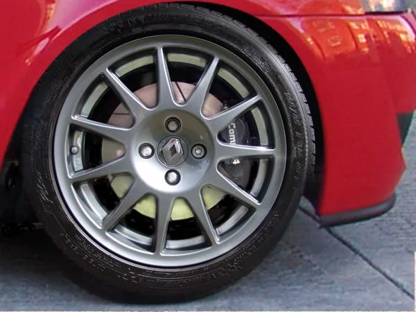 compbrakelowres3withwheel.webp