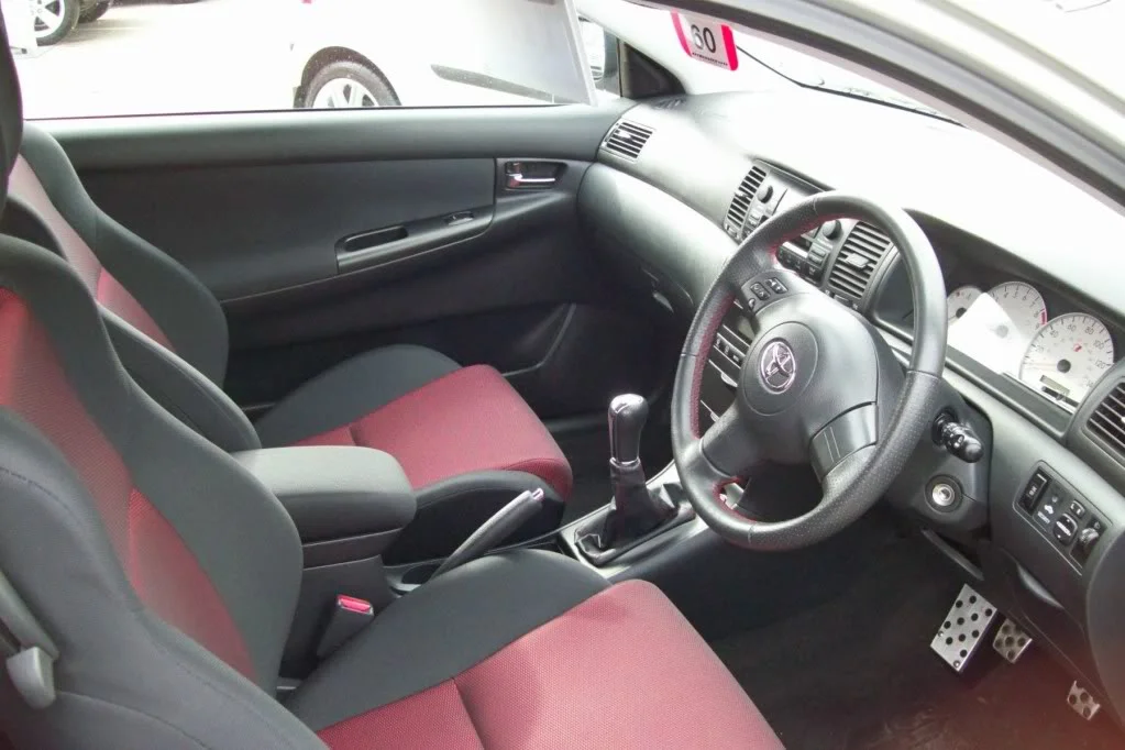 Corolla_T_Sport_Comp_-_Int1.webp