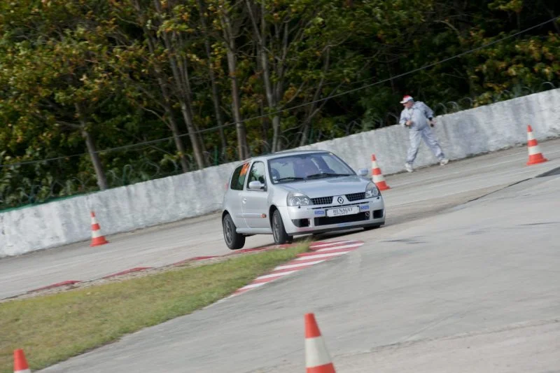 cv6-passion-03102010-1457-216f049.webp