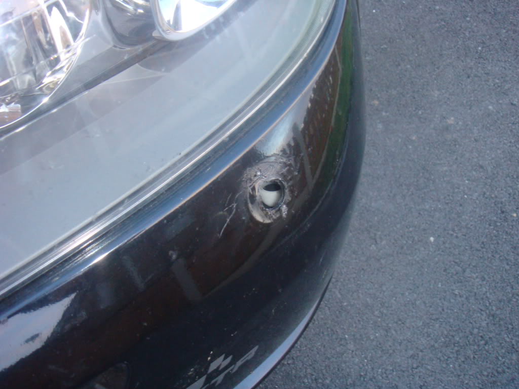 damageoncar004.jpg damageoncar004.jpg