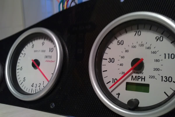 dash04.jpg dash04.jpg