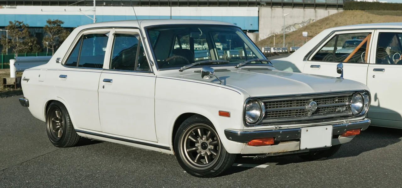 Datsun_Sunny_B110_001.webp