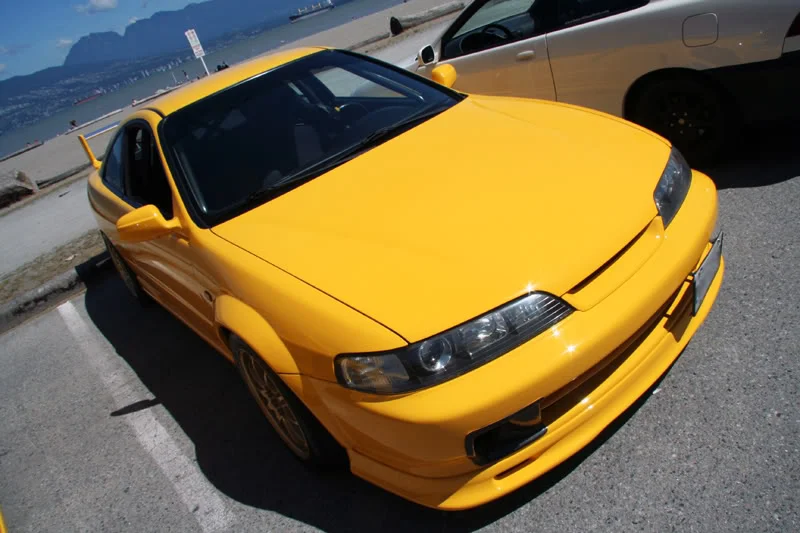 DC2WJsRACINGFLARES.webp
