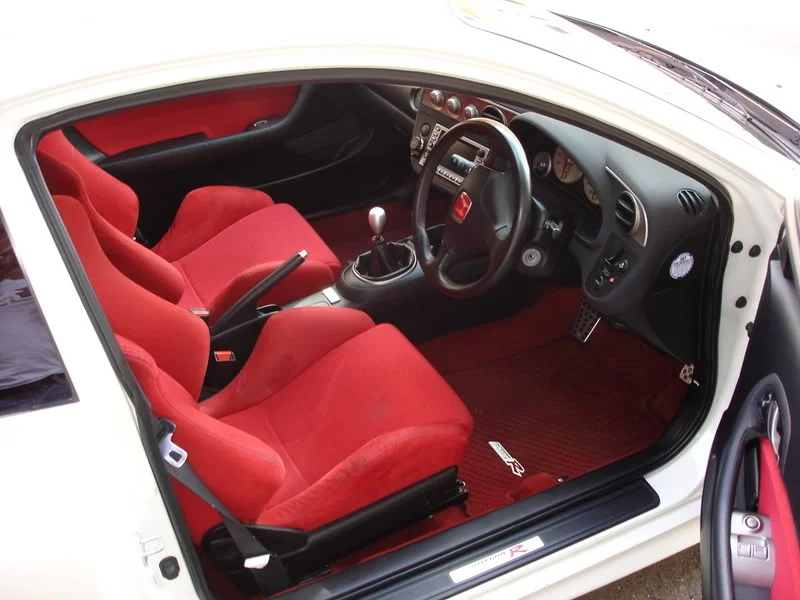 DC5Interior1.webp