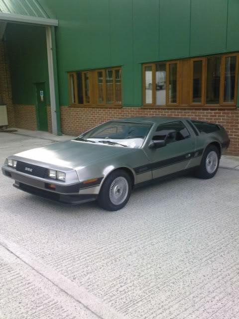 delorian.jpg