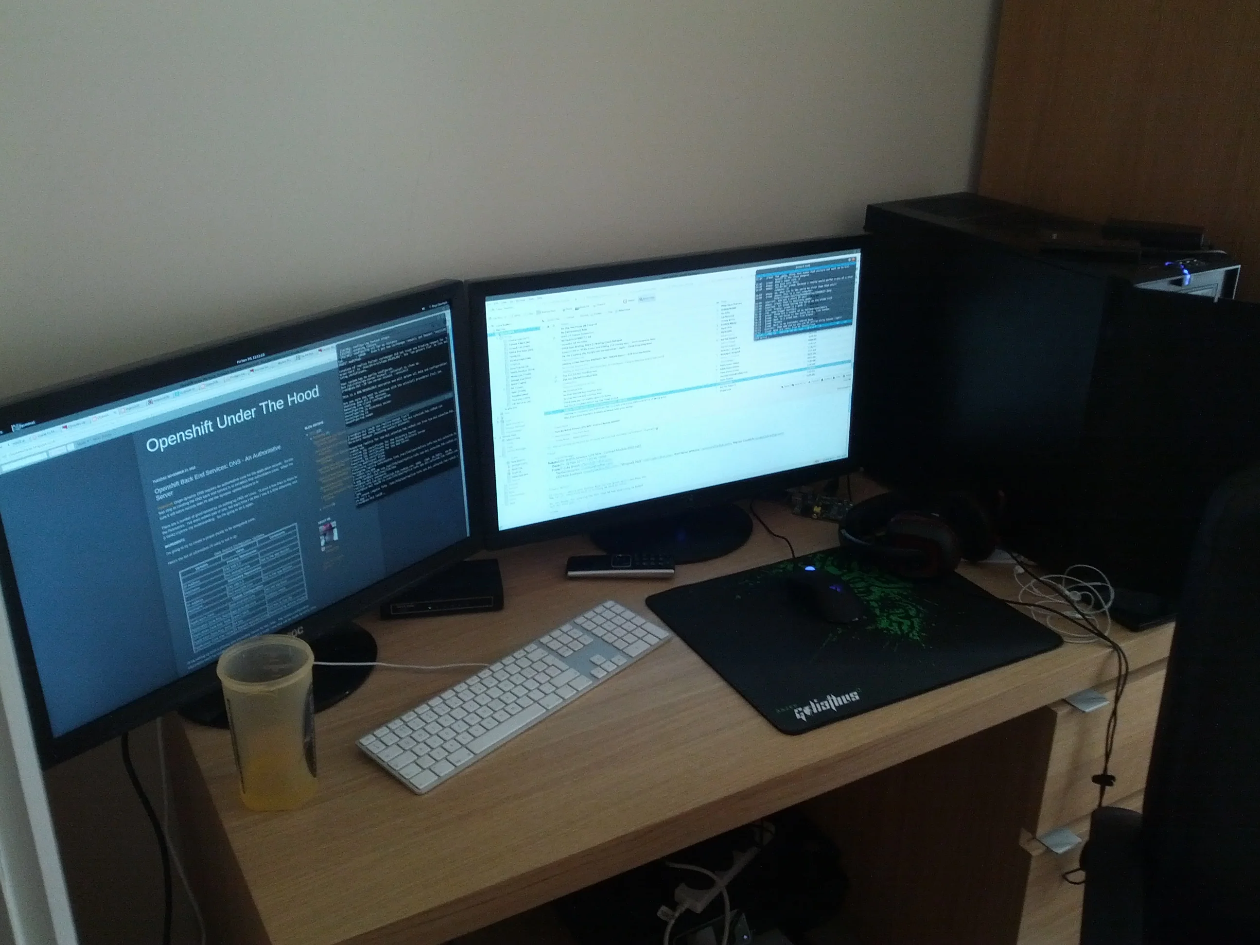 desk.webp