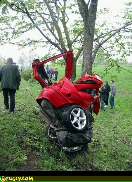 devestating_car_crash_1.webp