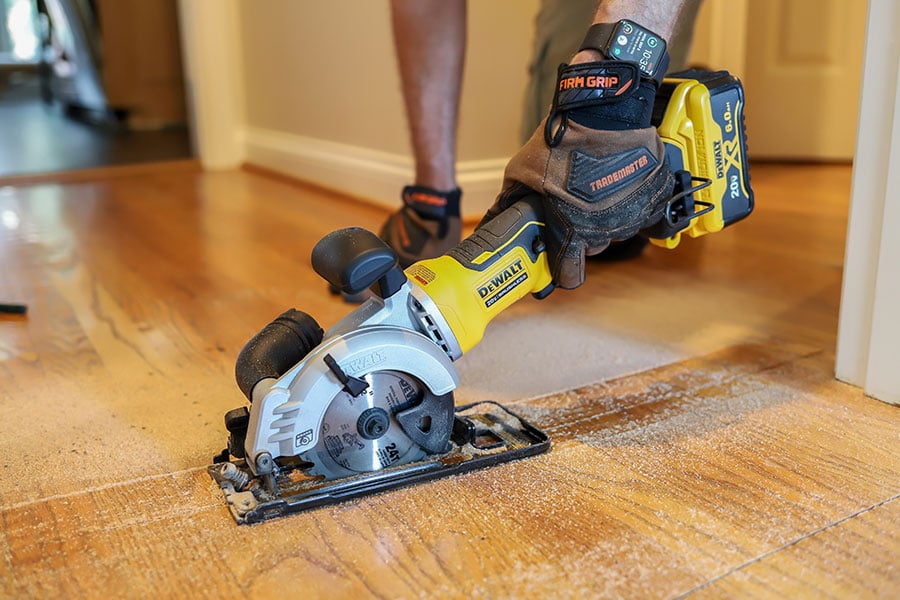 dewalt-mini-circ-saw.jpg