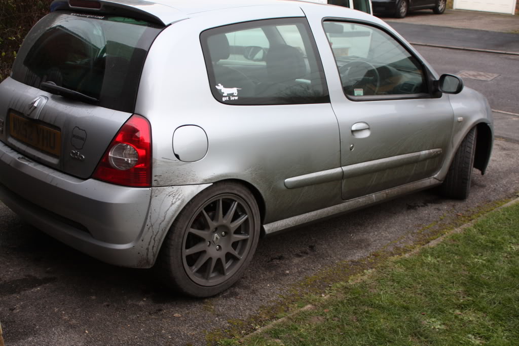 dirtyclio001.jpg