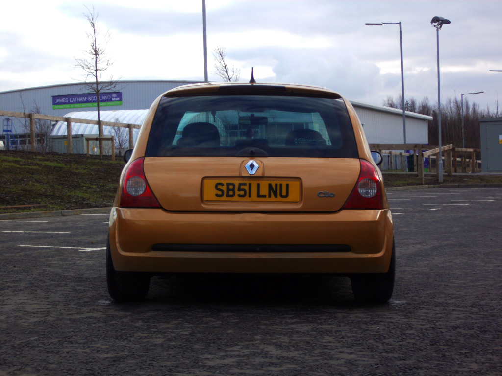 dirtyclio4.jpg dirtyclio4.jpg