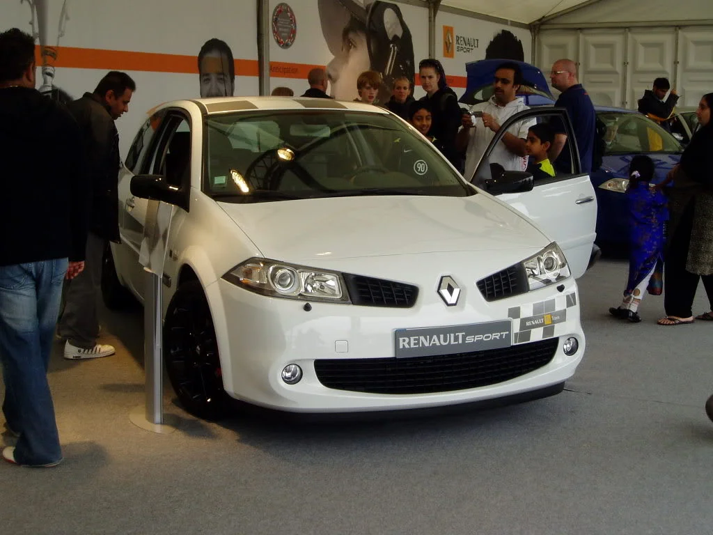 donnington100.webp
