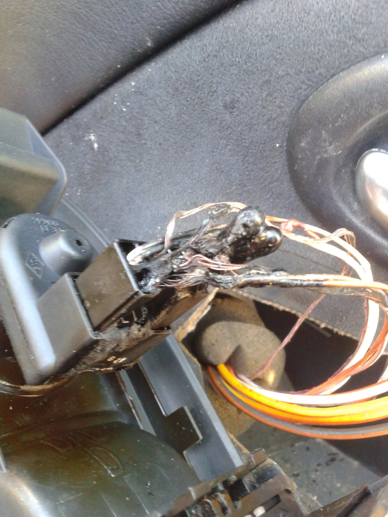 DOOR WIRING 2017-02-18 15.57.38.webp
