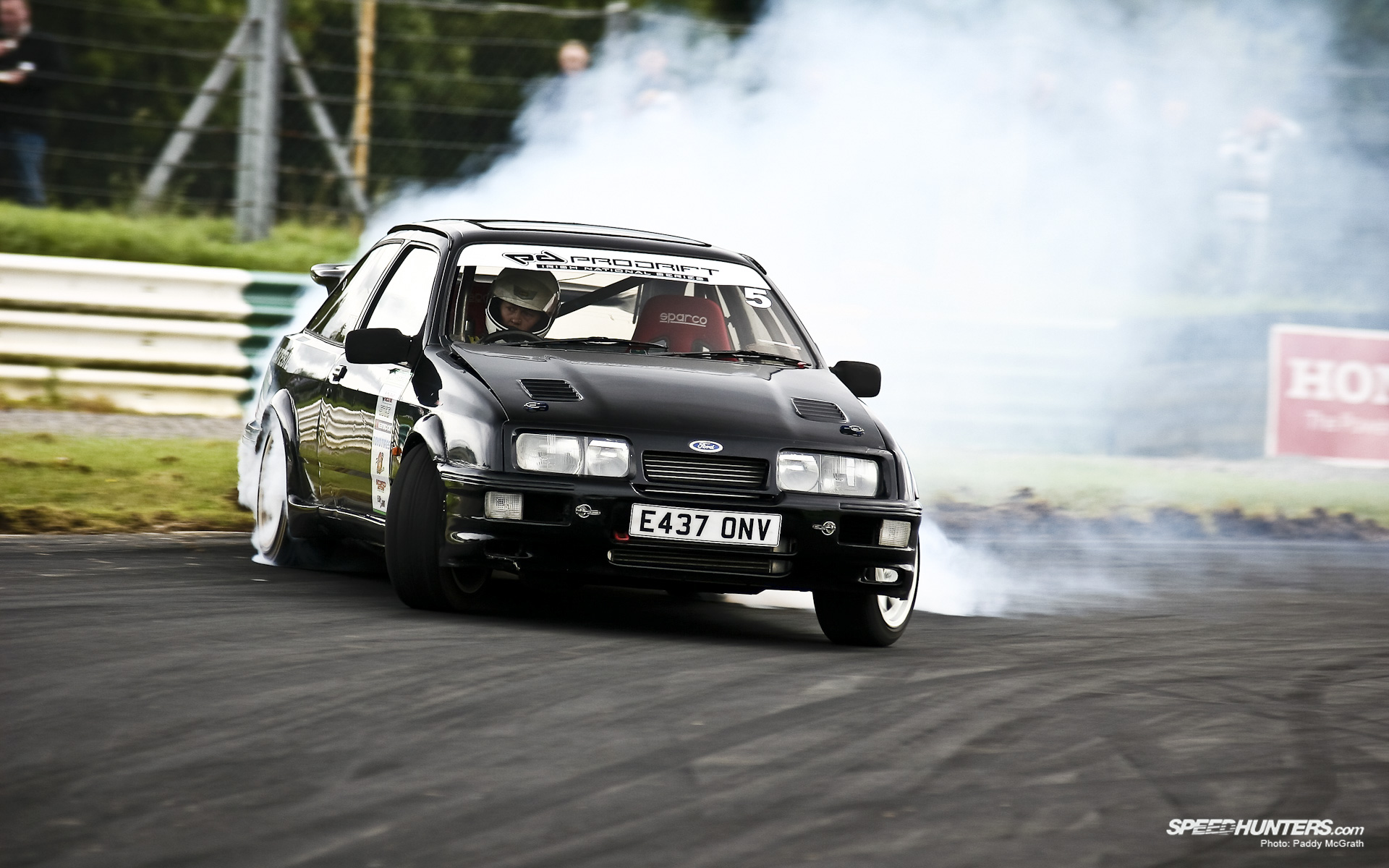 driftingfordcosworth-277535.jpg