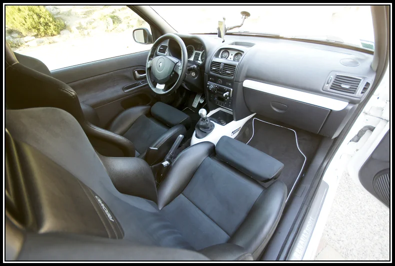 dsc01945-border-2c13a44.webp
