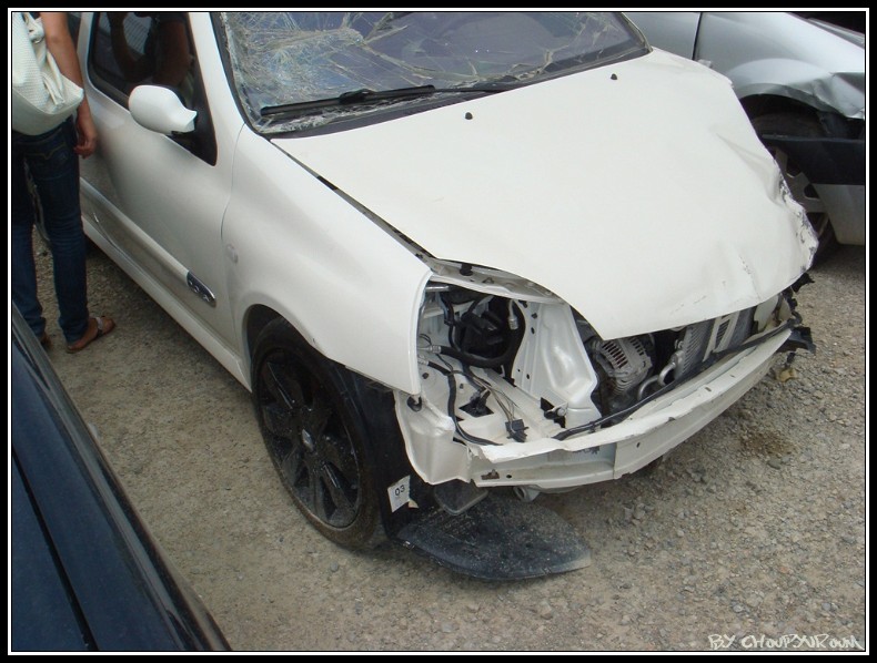 DSC05283border.jpg DSC05283border.jpg