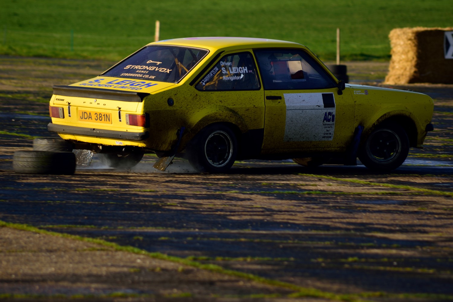 DSC_0118%20%28Custom%29.jpg