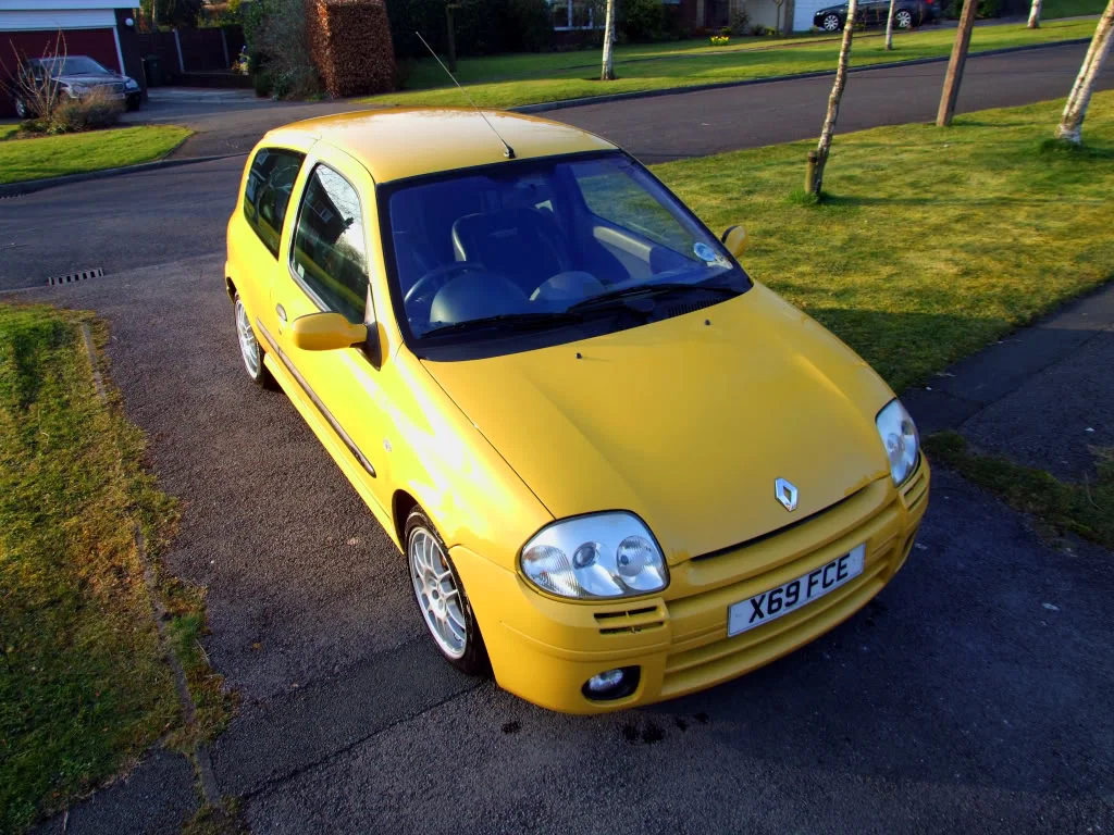 DSCF1596cliosport.webp