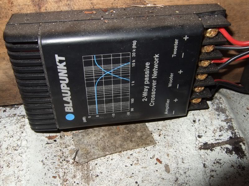 rear speakers not working