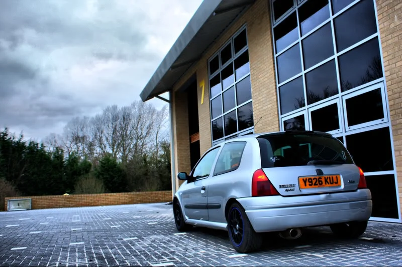 dslr3.webp