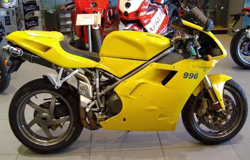 Ducati_996_2000.webp