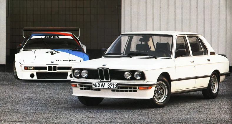 E12_M535i_exterior.webp