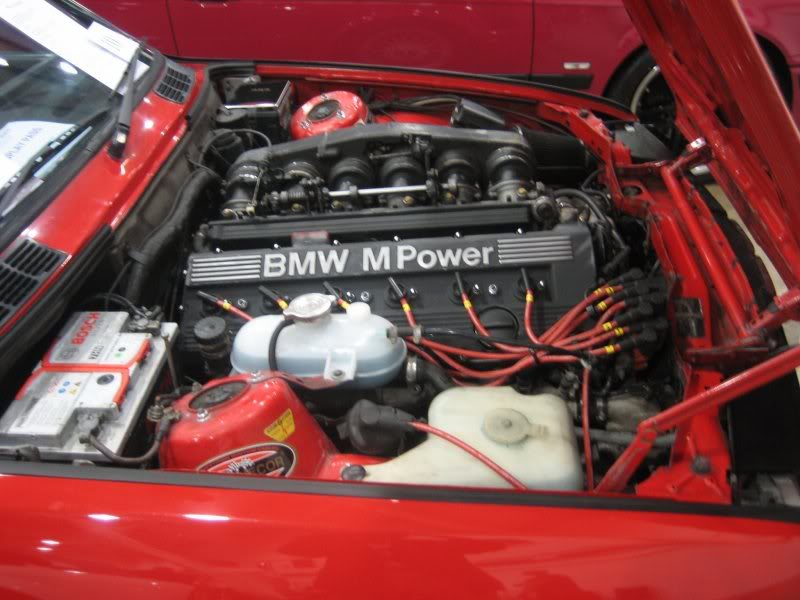 E30EstateM5Engine2.jpg