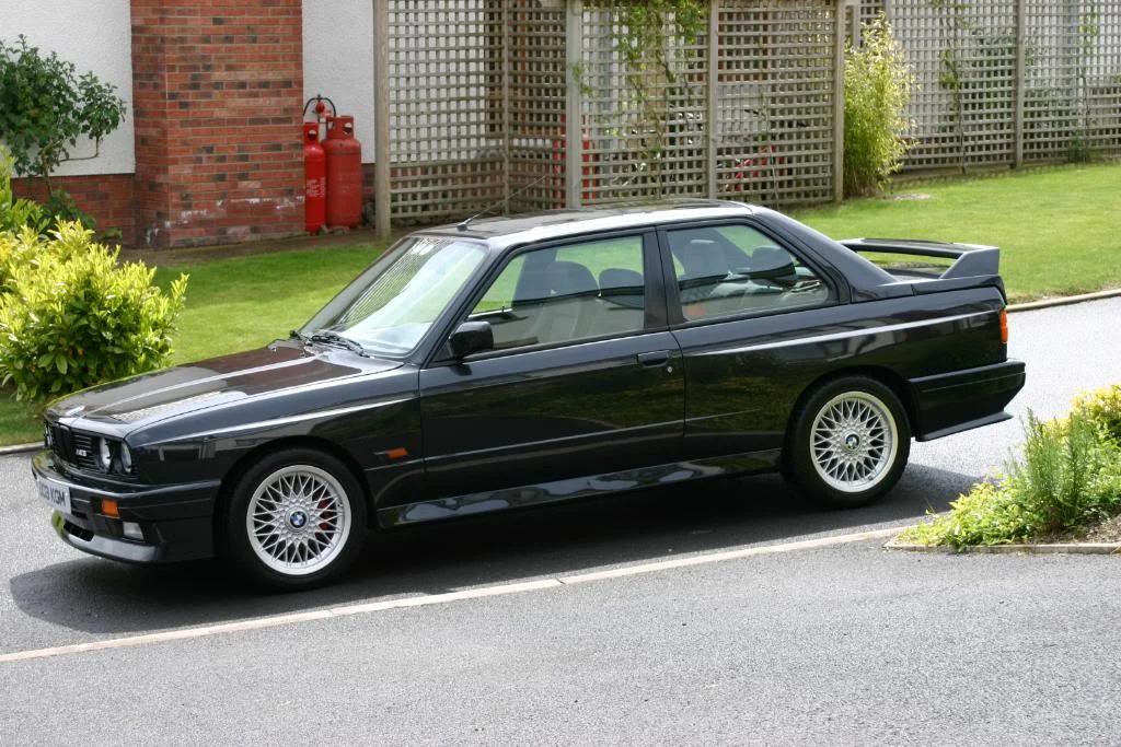 E30M3040.webp