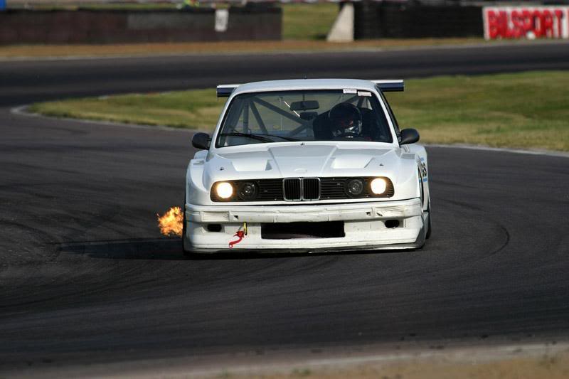 E30racecar.jpg