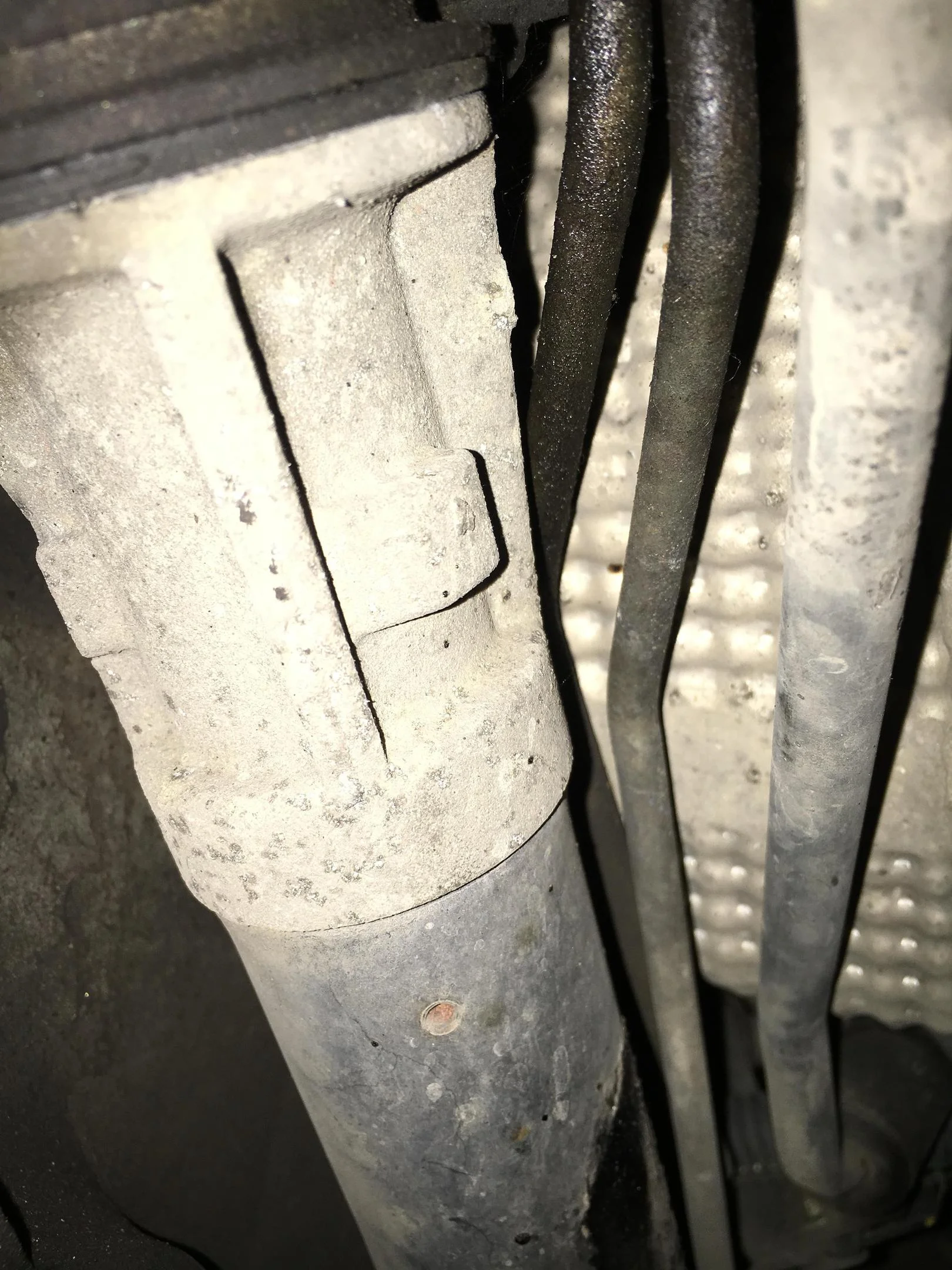EGQ4UTC.webp