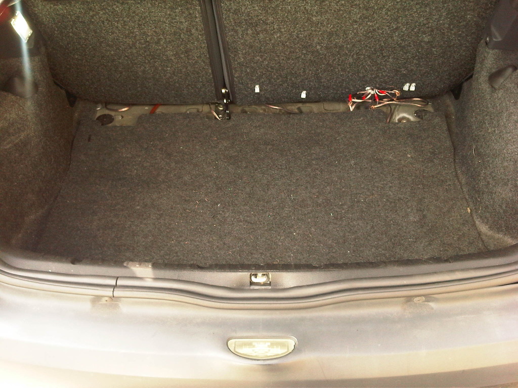 Enfield-20120416-00030.jpg Enfield-20120416-00030.jpg