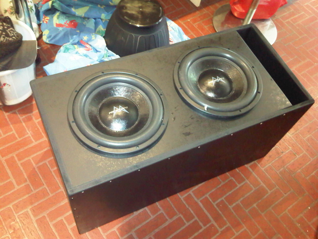 Enfield-20120606-00072.jpg Enfield-20120606-00072.jpg