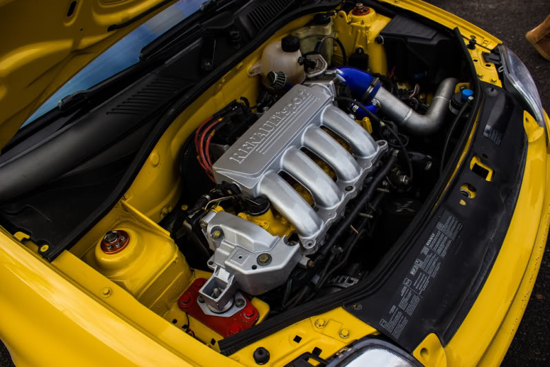 enginebay_zpsa363716b.jpg