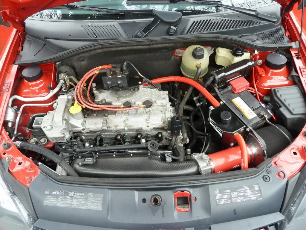 EngineBaywithTopMounts_zps039d0dec.webp
