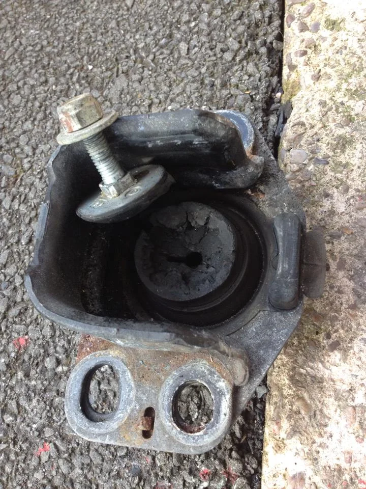 enginemount2_zps81a73535.webp