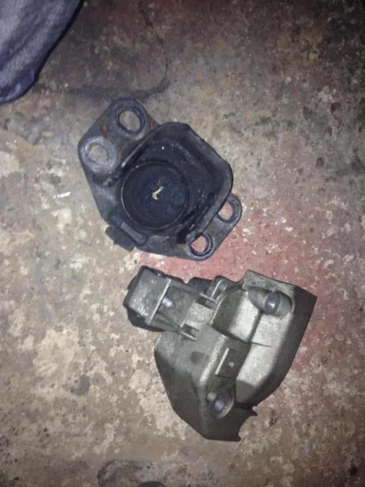 enginemount_zps5f59344d.webp