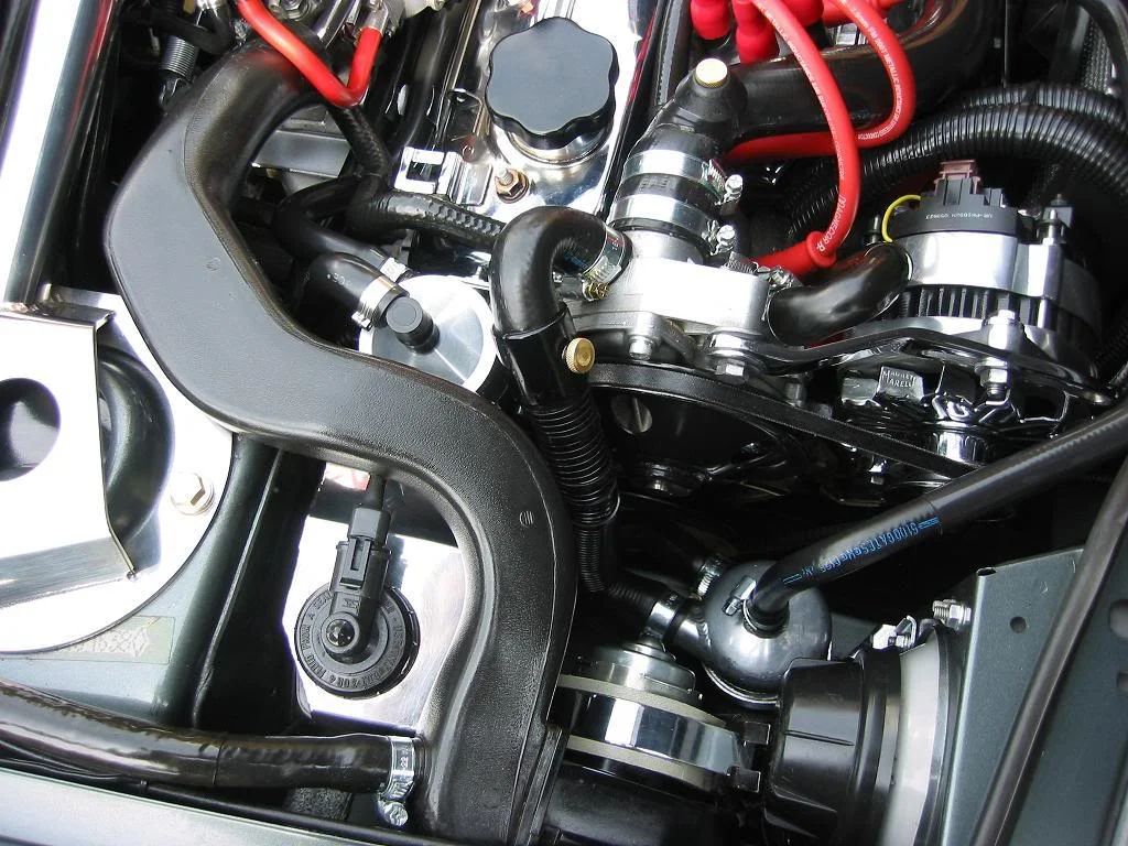 ENGINETOPPICMAY2008.webp