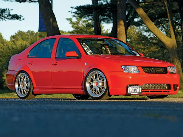 eurp_0803_17_z+2001_vw_jetta_1_8t+votex_body_kit_19_inch_bbs_lm_r_wheels_european_hids.webp