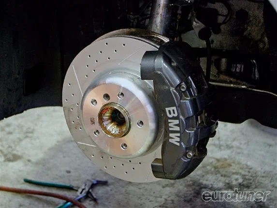 eurp_0909_11+project_bmw_135i_coupe+bmw_brakes.webp