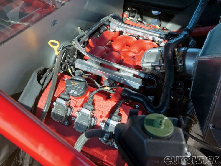 eurp_1012_05_o+2001_vw_gti+motor.webp