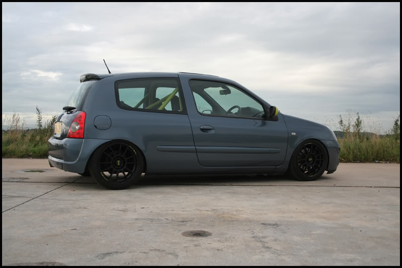 f0xys%20clio%20side.jpg