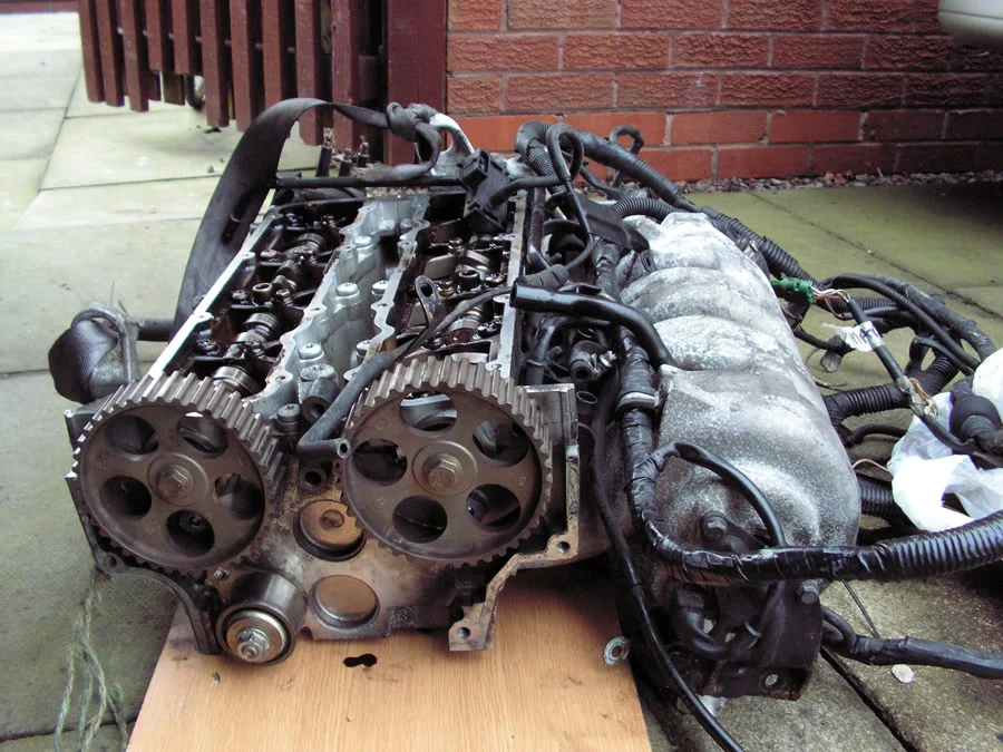 F7P_Cylinderhead.webp