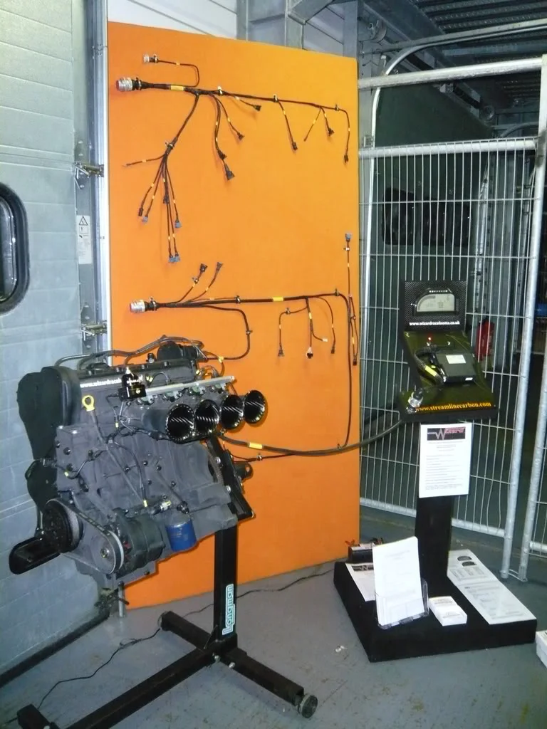 FCS2008StreamlineCarbon004.webp