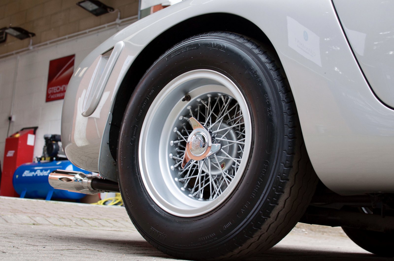 Ferrari3.jpg Ferrari3.jpg