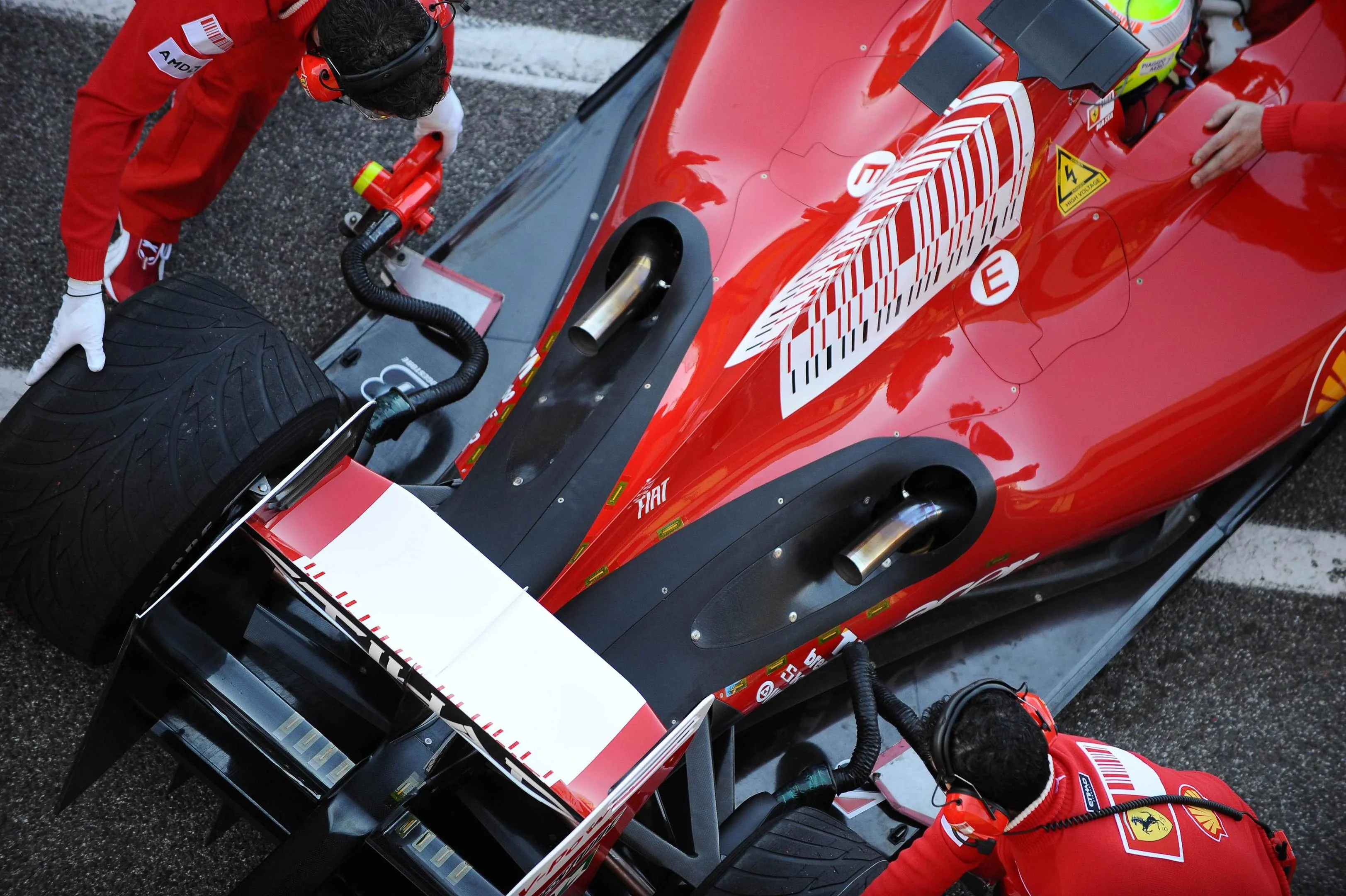 ferrarif60_2009f1car_23.webp