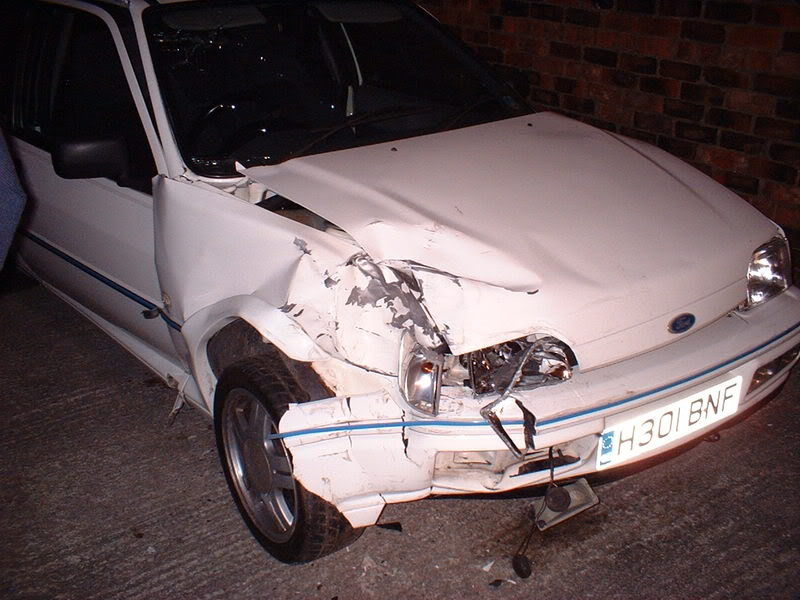 FezzieFrontcorner.jpg FezzieFrontcorner.jpg