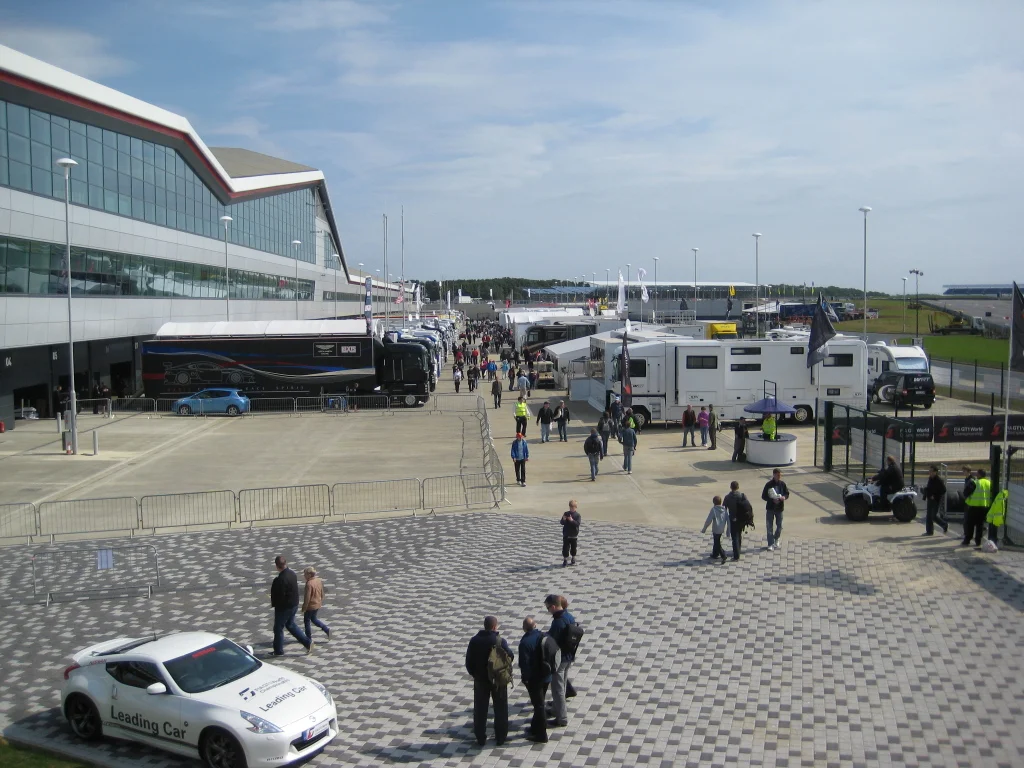 FIA%20GT1%20009s.webp