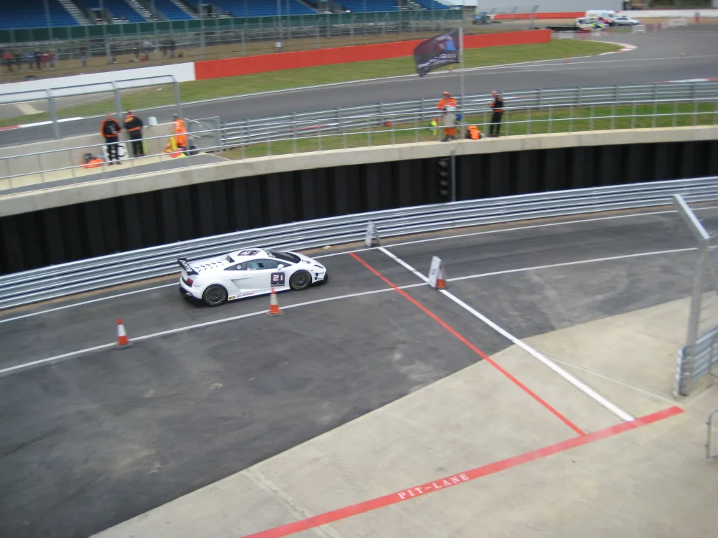 FIA%20GT1%20012s.webp