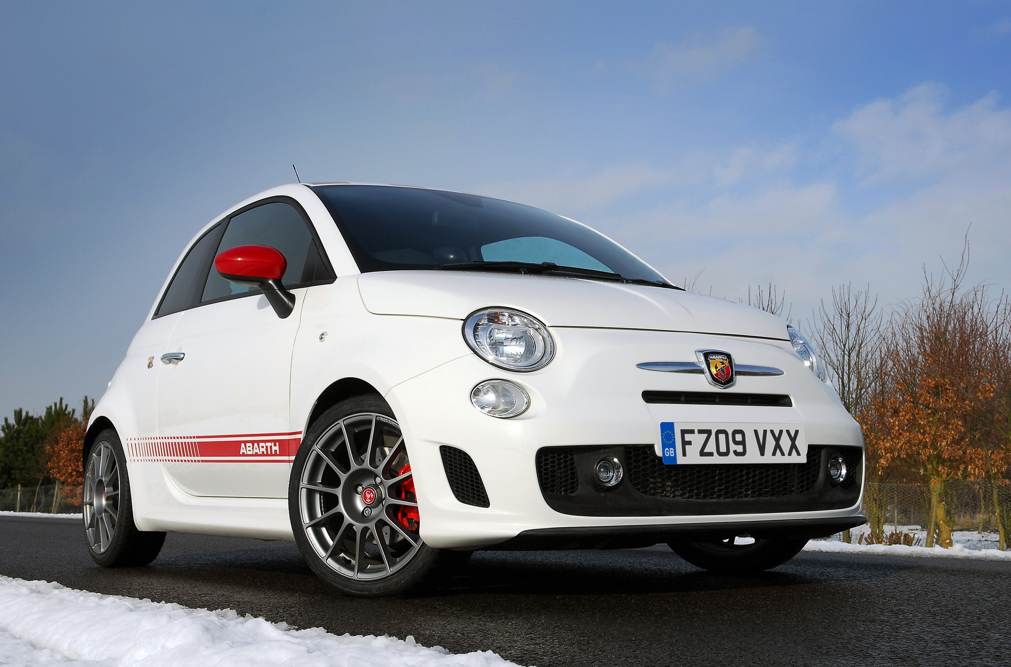 Fiat-Abarth-500-01.jpg Fiat-Abarth-500-01.jpg
