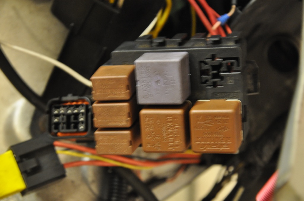 Renault Clio 2 Fuse Box Diagram