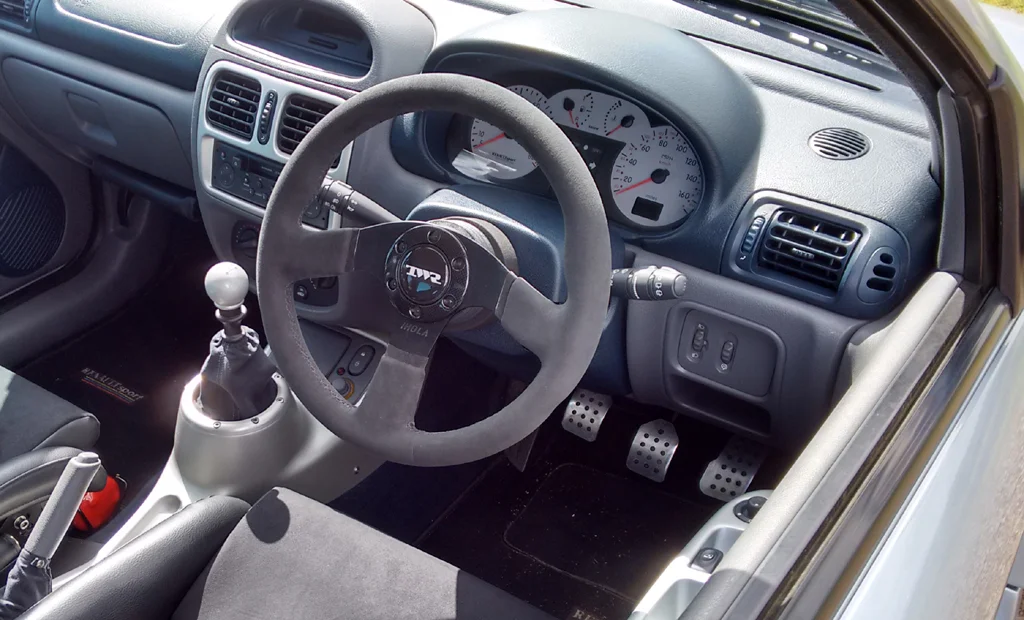 Finished Steering Wheel Picture 4 Re-Size.webp